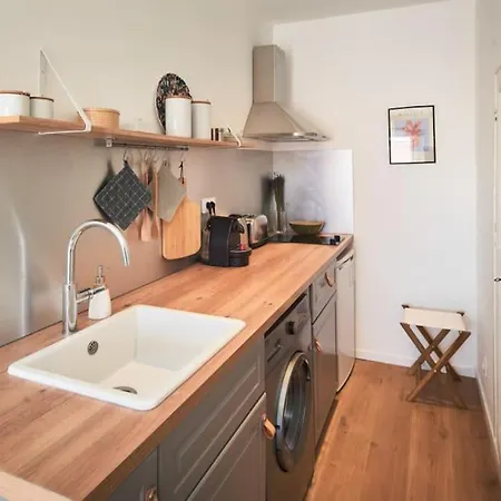 Apartment Typique Centre De Cannes